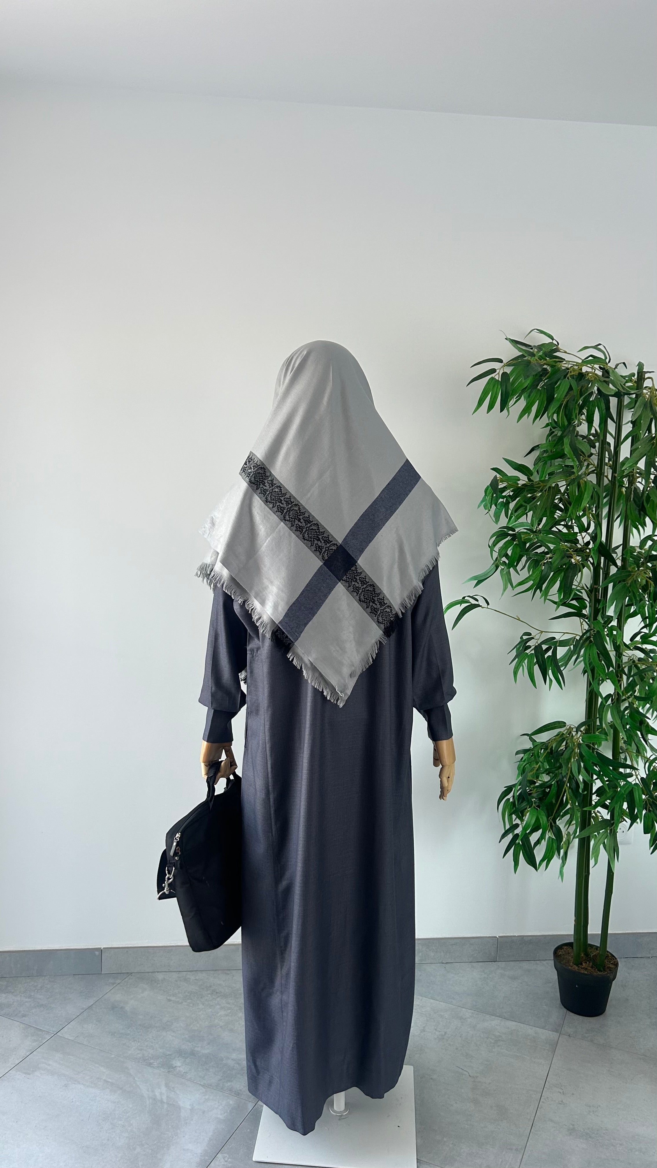 Qamis Saoudien Gris Foncé